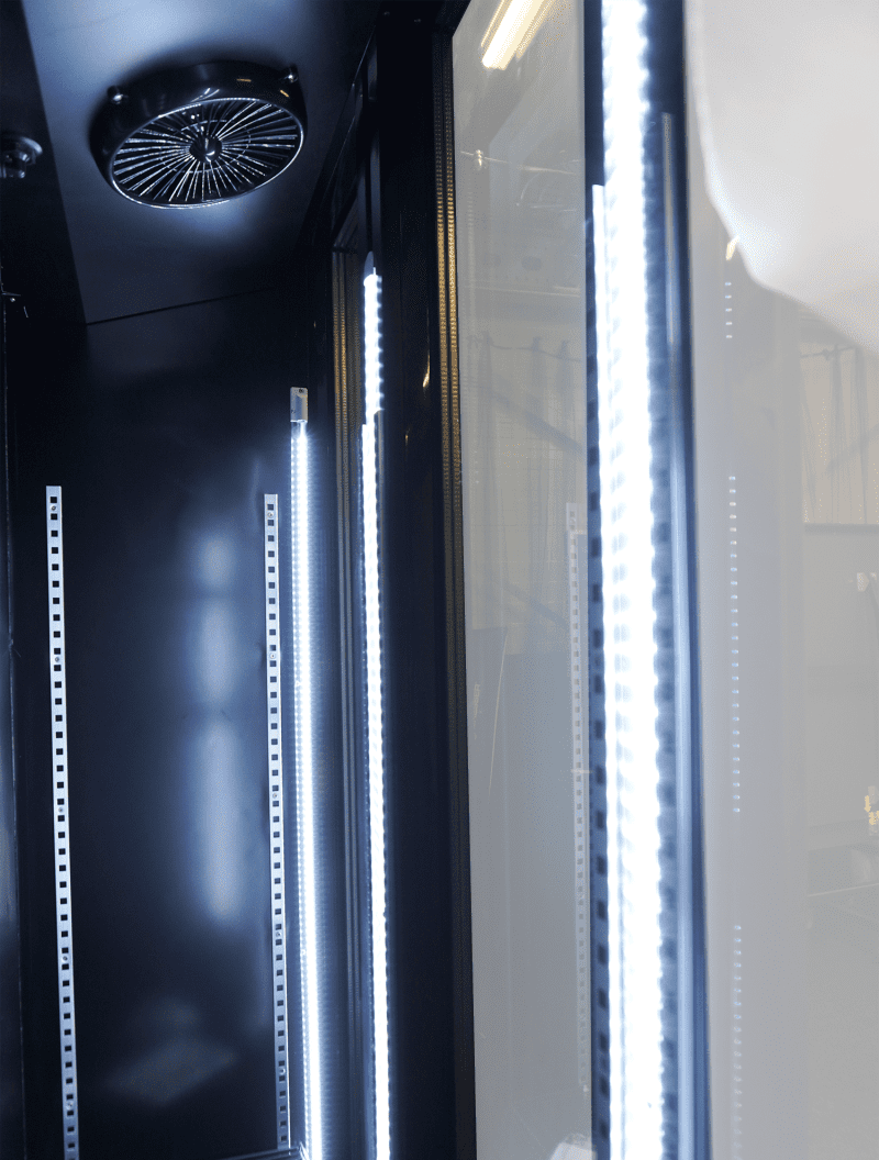 RÉFRIGÉRATEUR 3 PORTES EN VERRE NOIR NAP-1200 HT - AVEC PORTE CHAUFFANTE – Image 16