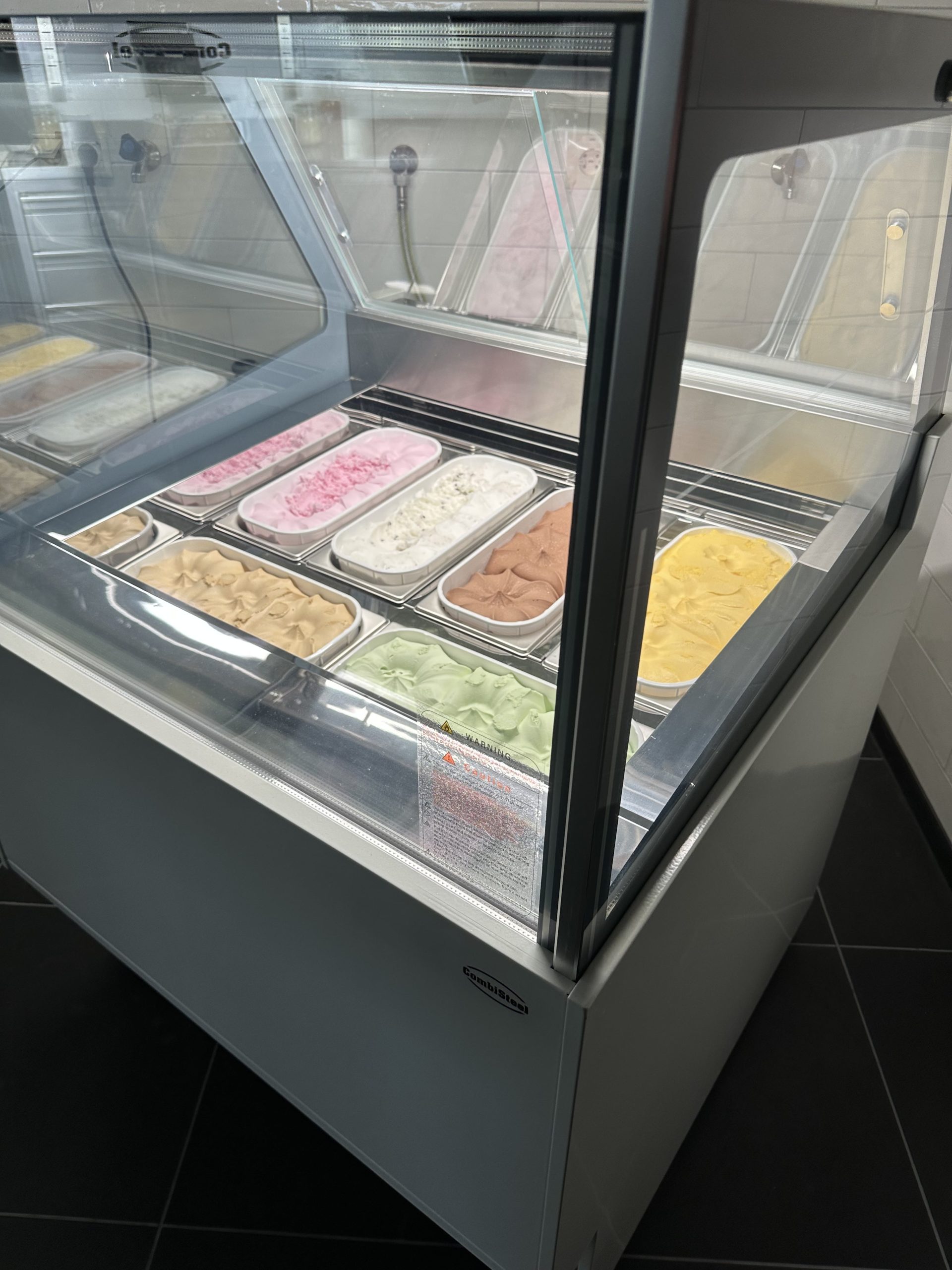 VITRINE À CREME GLACÉE KOMODO 6X5L – Image 15