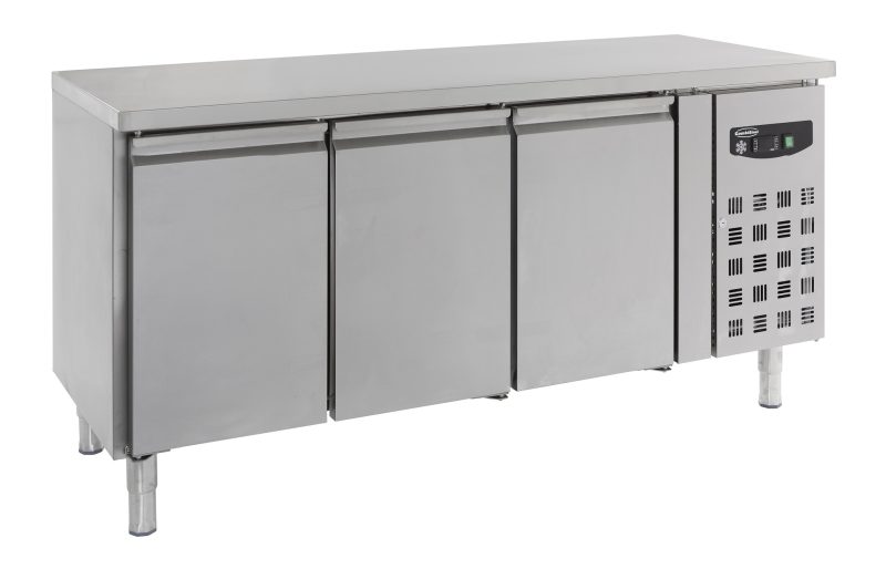 700 TABLE RÉFRIGÉRÉE 3 PORTES